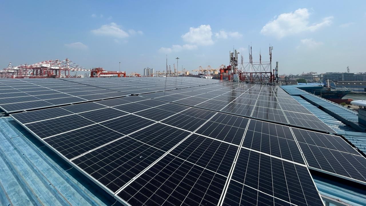 Sri Lanka’s SAGT container terminal installs rooftop solar, takes operations electric | EconomyNext