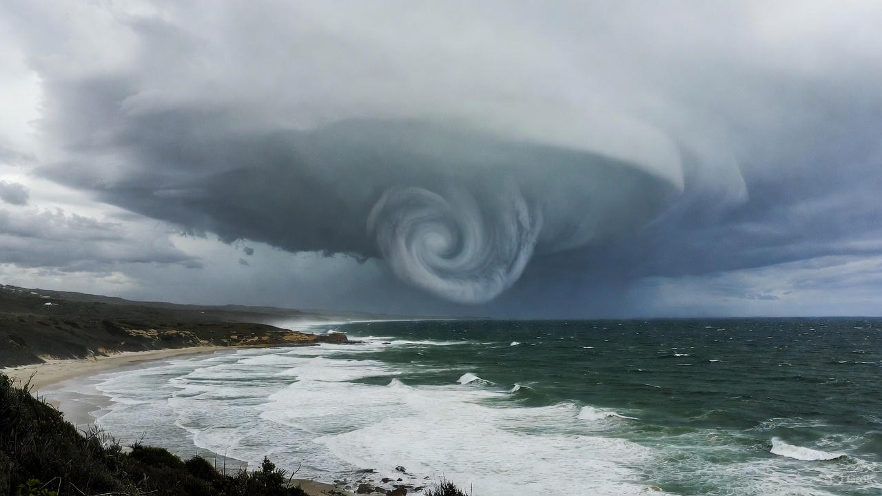 Sri Lanka declares state of emergency as death toll from Ditwah rises | EconomyNext