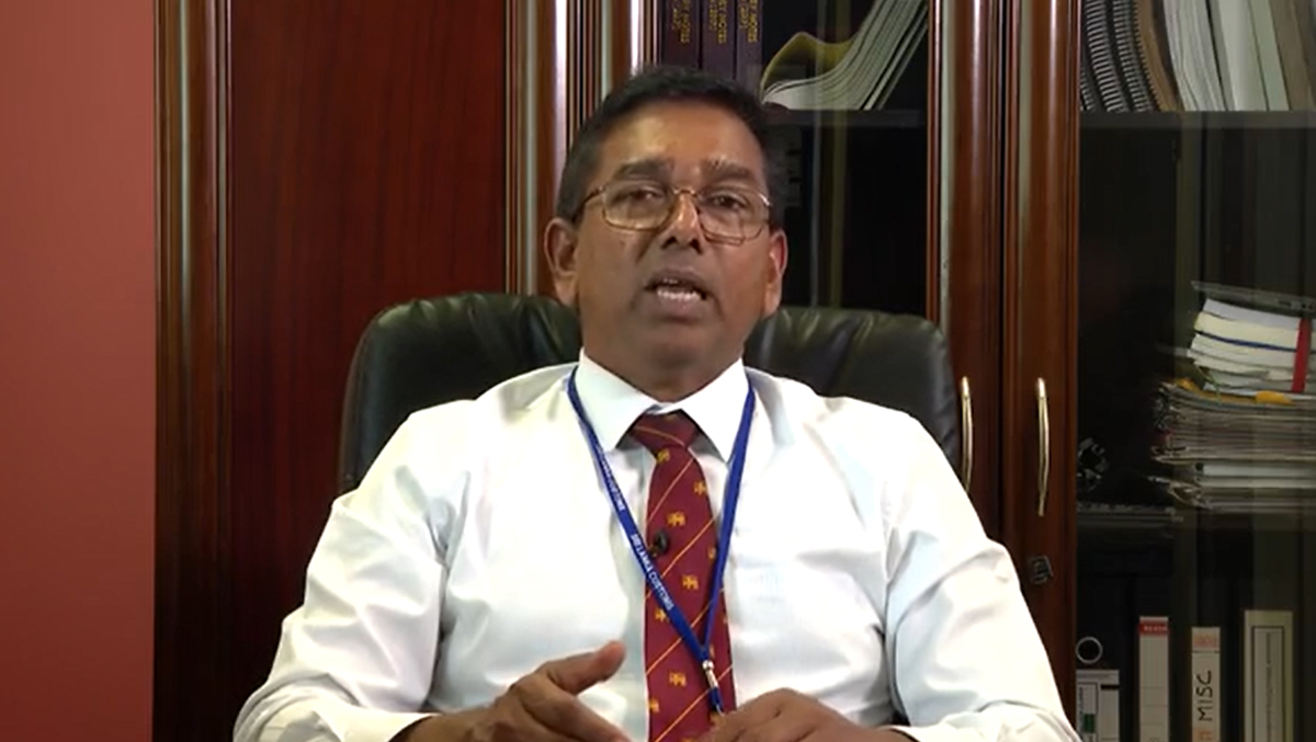 Sri Lanka customs earn Rs870bn from vehicle imports in 2025 | EconomyNext