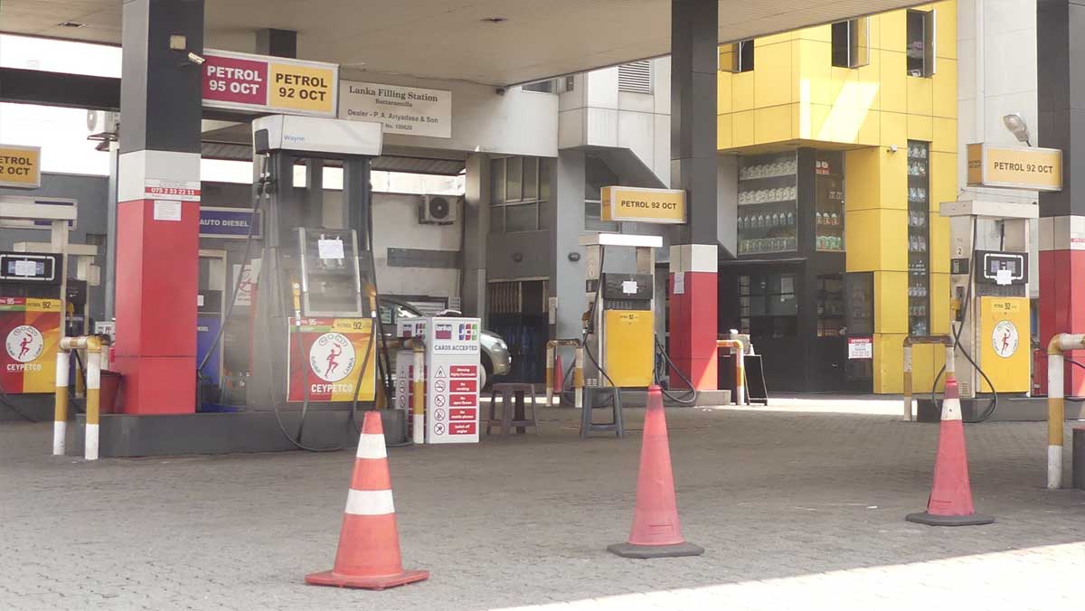 Sri Lanka expects fuel queues to ease from Tuesday; takes action to stop hoarding | EconomyNext