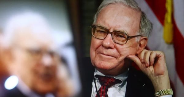 Warren Buffett prozradil: Tahle investice je lepší než zlato i nemovitosti. Má ji každý na dosah