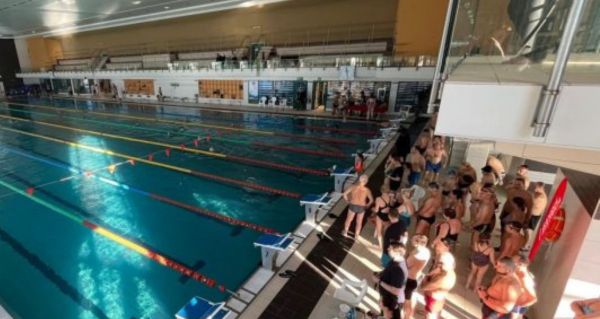 Plavecký výcvik v Banské Bystrici se změnil v noční můru: Dívku v šatně někdo zdrogoval